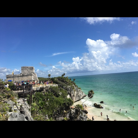 Meet your Posher, Erika - Picture 1 of 1